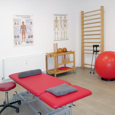 Praxis Kreuztal Behandlungsraum